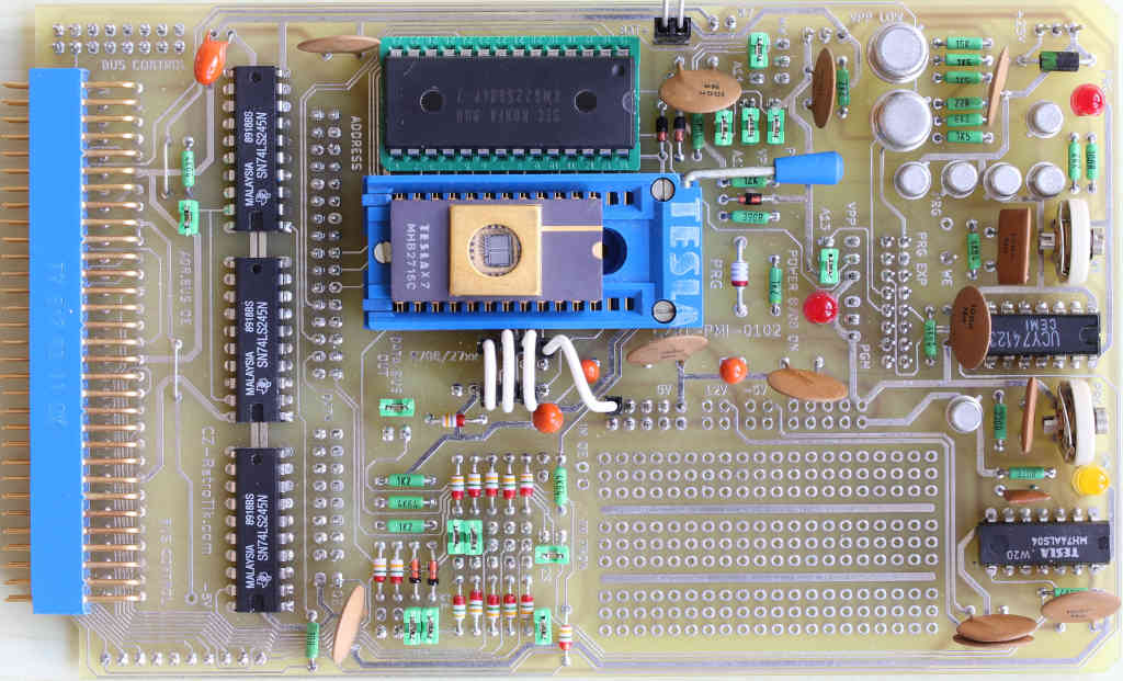 2KB EPROM od 0800H, 32KB RAM od 8000H